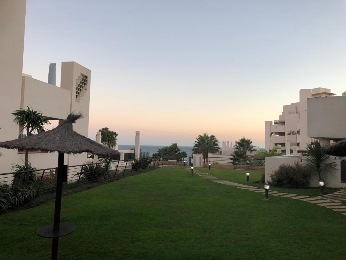 Bahia De La Plata Apartamento Estepona Exterior foto